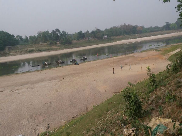 ধুঁকছে আত্রেয়ী, বাঁচানোর আর্তি নিয়ে মুখ্যমন্ত্রীকে চিঠি ধুঁকছে আত্রেয়ী, বাঁচানোর আর্তি নিয়ে মুখ্যমন্ত্রীকে চিঠি