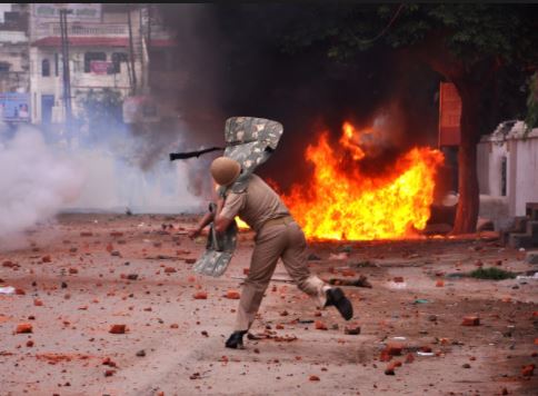 রামনবমী ঘিরে হিংসায় থমথমে এই প্রতিবেশী রাজ্যের একাংশ, লাগু ১৪৪ ধারা রামনবমী ঘিরে হিংসায় থমথমে এই প্রতিবেশী রাজ্যের একাংশ, লাগু ১৪৪ ধারা