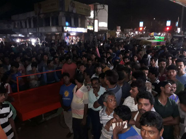 প্রেমে পরিবারের বাধা, হোটেলে যুগলের ঝুলন্ত দেহ প্রেমে পরিবারের বাধা, হোটেলে যুগলের ঝুলন্ত দেহ