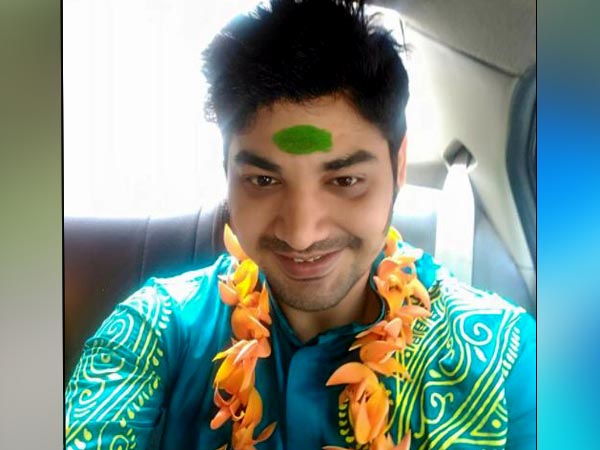 দোলের সেলফি