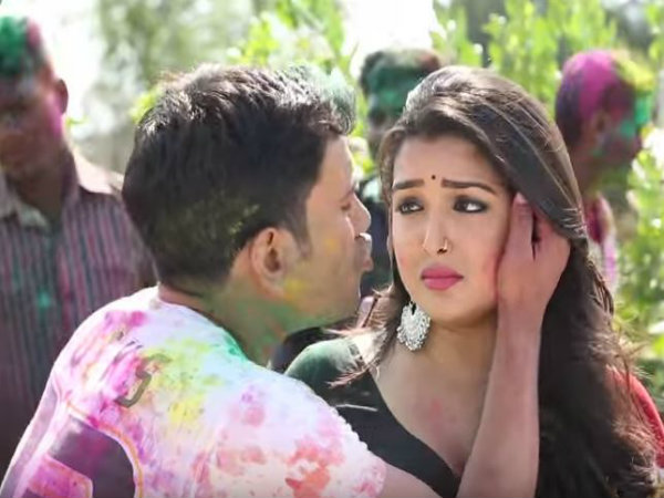 হোলির এই গান ইতিমধ্যে ১ কোটি ২০ লক্ষ ভিউ পেয়েছে হোলির এই গান ইতিমধ্যে ১ কোটি ২০ লক্ষ ভিউ পেয়েছে