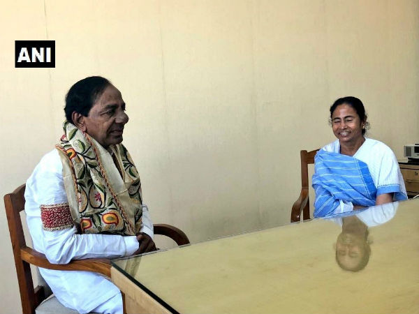 রাজ্যসভা নির্বাচনে সমর্থন সঙ্গীকে! মমতার জোট-এ জব্বর ধাক্কা মোদীর দলের রাজ্যসভা নির্বাচনে সমর্থন সঙ্গীকে! মমতার জোট-এ জব্বর ধাক্কা মোদীর দলের