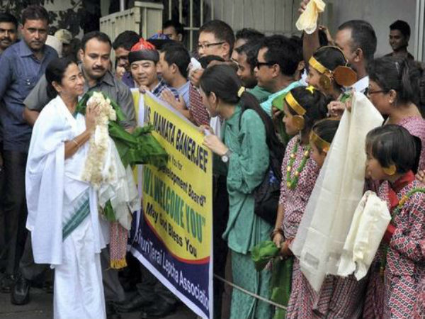 প্রস্তুতি সম্পূর্ণ, মুখ্যমন্ত্রীর হাতে আজ শুরু পাহাড়ের প্রথম শিল্প সম্মেলন প্রস্তুতি সম্পূর্ণ, মুখ্যমন্ত্রীর হাতে আজ শুরু পাহাড়ের প্রথম শিল্প সম্মেলন