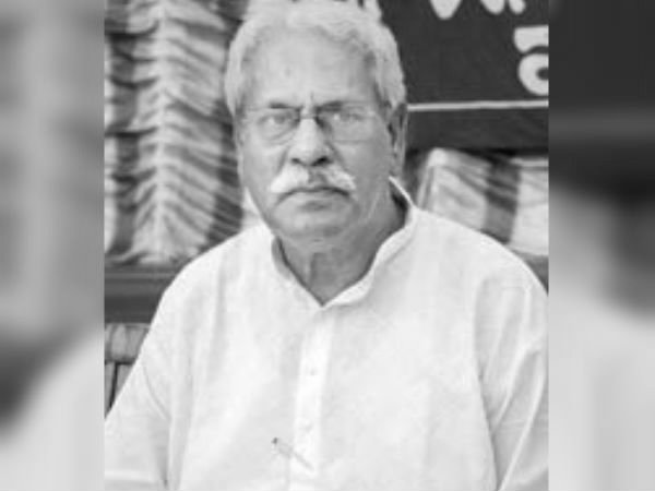 দীপ নিভে গেল প্রতীমের, বাংলা হারাল একধারে রাজনীতিবিদ আবার অভিনেতাকেও দীপ নিভে গেল প্রতীমের, বাংলা হারাল একধারে রাজনীতিবিদ আবার অভিনেতাকেও