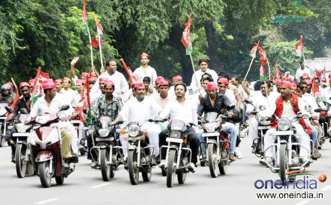 উত্তরপ্রদেশে উপনির্বাচনে হার কি তবে বিজেপির পতনের শুরু উত্তরপ্রদেশে উপনির্বাচনে হার কি তবে বিজেপির পতনের শুরু