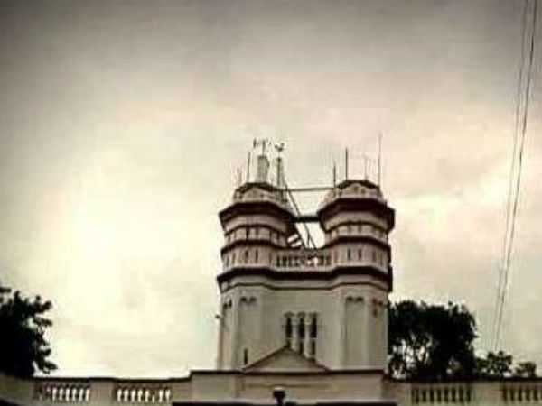 ফাল্গুনের শেষে মুখ ভার আকাশের! কী বলছে আবহাওয়া দফতর ফাল্গুনের শেষে মুখ ভার আকাশের! কী বলছে আবহাওয়া দফতর