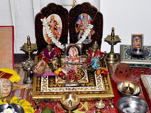কেমন হবে ঠাকুর ঘর?