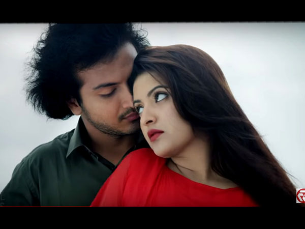 বাংলা ছবি স্বপ্নজাল-এ জড়িয়ে পড়ে মুগ্ধ অনেকেই বাংলা ছবি স্বপ্নজাল-এ জড়িয়ে পড়ে মুগ্ধ অনেকেই