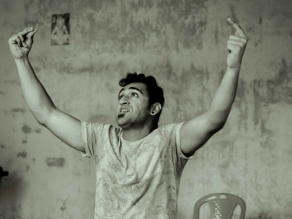 বদলে যাওয়া জীবন ক্যানভাসের কাহিনি, যার বার্তা দিচ্ছে তরুণ নাট্য দল খোঁজ বদলে যাওয়া জীবন ক্যানভাসের কাহিনি, যার বার্তা দিচ্ছে তরুণ নাট্য দল খোঁজ