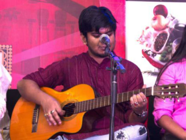 ভুটু ভাইজান-এর সঙ্গীত পরিচালক অরিন্দম কী বলছেন সাফল্য নিয়ে ভুটু ভাইজান-এর সঙ্গীত পরিচালক অরিন্দম কী বলছেন সাফল্য নিয়ে