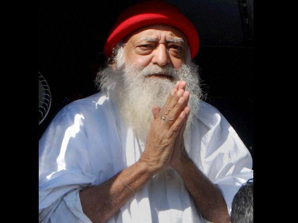 ধর্ষণ মামলায় দোষী সাব্যস্ত স্বঘোষিত ধর্মগুরু আসারাম বাপু ধর্ষণ মামলায় দোষী সাব্যস্ত স্বঘোষিত ধর্মগুরু আসারাম বাপু