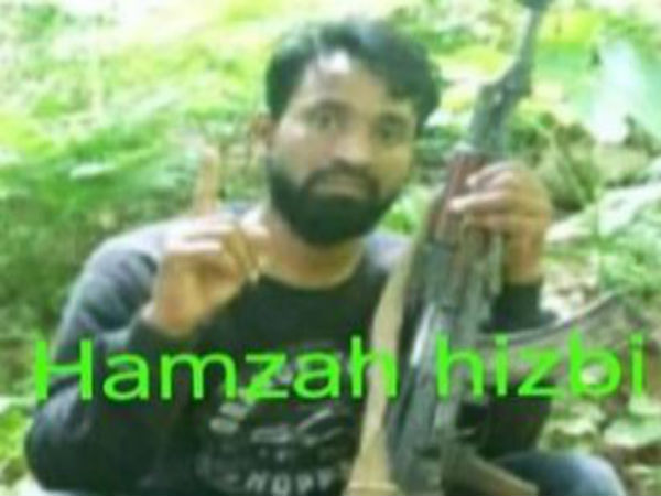 কাশ্মীরের জঙ্গি সংগঠনে যোগ! কী বলছেন অসমের এই মা কাশ্মীরের জঙ্গি সংগঠনে যোগ! কী বলছেন অসমের এই মা
