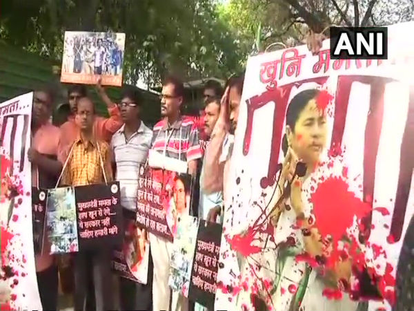অমিত-শলায় শান মুকুলের! মমতার রাজ্যের ভোট-লড়াই রাষ্ট্রপতির দরবারে অমিত-শলায় শান মুকুলের! মমতার রাজ্যের ভোট-লড়াই রাষ্ট্রপতির দরবারে