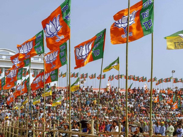 লক্ষ্য ২০১৯-এর লোকসভা! ত্রিপুরায় প্রস্তুতি শুরু বিজেপির লক্ষ্য ২০১৯-এর লোকসভা! ত্রিপুরায় প্রস্তুতি শুরু বিজেপির