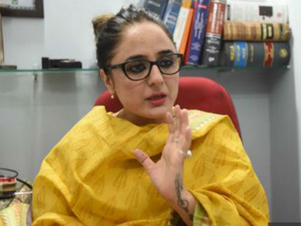 আমি কতদিন বাঁচব জানি না, আমি ধর্ষণের শিকার হতে পারি, কাঠুয়াকাণ্ডে দাবি নির্যাতিতার আইনজীবীর আমি কতদিন বাঁচব জানি না, আমি ধর্ষণের শিকার হতে পারি, কাঠুয়াকাণ্ডে দাবি নির্যাতিতার আইনজীবীর