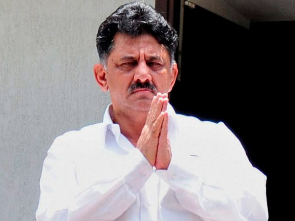 কর্ণাটকে সবচেয়ে ধনী কংগ্রেস বিধায়কের সম্পত্তির পরিমাণ কত জানেন!শুনলে তাক লাগবে কর্ণাটকে সবচেয়ে ধনী কংগ্রেস বিধায়কের সম্পত্তির পরিমাণ কত জানেন!শুনলে তাক লাগবে