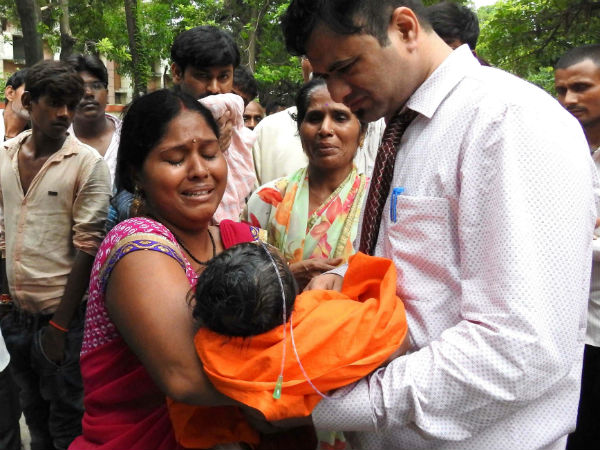 Jailed Dr. Kafeel Khan gets bail in Gorakhpur infants death case Jailed Dr. Kafeel Khan gets bail in Gorakhpur infants death case