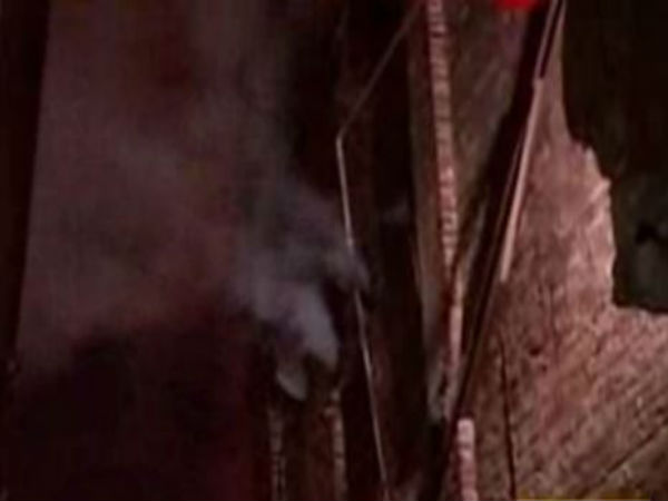 ভোররাতে শহরে বিধ্বংসী অগ্নিকাণ্ড, পুড়ে গেল লঙ্কার গুদাম ভোররাতে শহরে বিধ্বংসী অগ্নিকাণ্ড, পুড়ে গেল লঙ্কার গুদাম