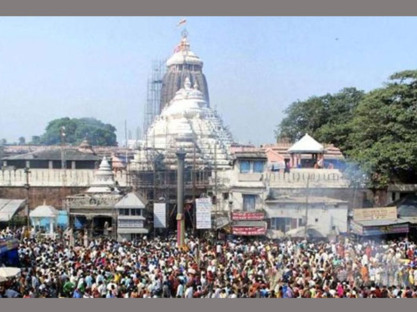 গামছা পরে ঢুকতে হবে
