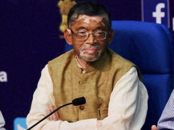 ধর্ষণ নিয়ন্ত্রণ ! কেন্দ্রীয় মন্ত্রীর এই মন্তব্যে বিজেপির মুখে চুন-কালি ধর্ষণ নিয়ন্ত্রণ ! কেন্দ্রীয় মন্ত্রীর এই মন্তব্যে বিজেপির মুখে চুন-কালি