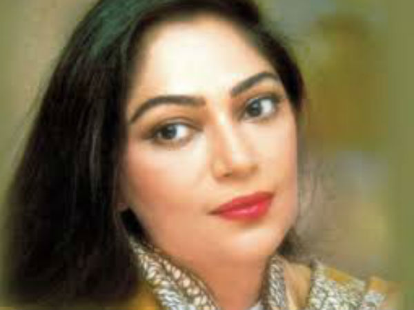 নিজে ঘাড়ে দোষ নিয়ে অন্যকে বাঁচাতে চাইছেন সলমন, হরিণ শিকার নিয়ে মুখ খুললেন বলি-অভিনেত্রী নিজে ঘাড়ে দোষ নিয়ে অন্যকে বাঁচাতে চাইছেন সলমন, হরিণ শিকার নিয়ে মুখ খুললেন বলি-অভিনেত্রী