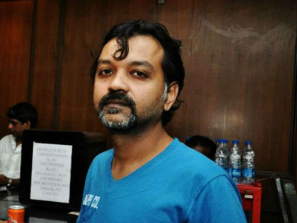 ফিল্ম নয় এবার হিন্দি ওয়েব সিরিজ নিয়ে আসছেন সৃজিত! এক উপন্যাস নিয়ে তৈরি হচ্ছে গল্প ফিল্ম নয় এবার হিন্দি ওয়েব সিরিজ নিয়ে আসছেন সৃজিত! এক উপন্যাস নিয়ে তৈরি হচ্ছে গল্প