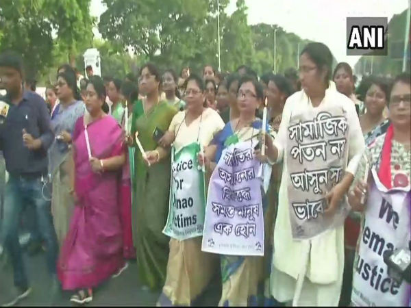 নারী নির্যাতন নিয়ে নীরব মোদী! আর কী বলল মমতার দল নারী নির্যাতন নিয়ে নীরব মোদী! আর কী বলল মমতার দল