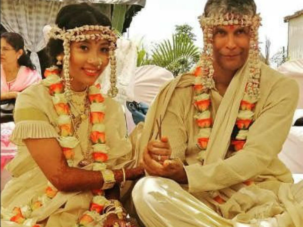 চলে গেল মিলিন্দের এলিজেবল ব্যাচেলার ট্যাগ! বিয়ে করলেন অঙ্কিতাকে, দেখুন ছবি ও ভিডিও চলে গেল মিলিন্দের এলিজেবল ব্যাচেলার ট্যাগ! বিয়ে করলেন অঙ্কিতাকে, দেখুন ছবি ও ভিডিও