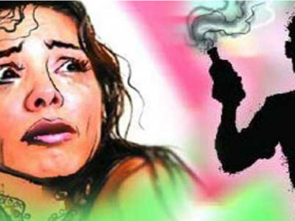 ফের অ্যাসিড হামলা! দক্ষিণ কলকাতায় আহত তরুণী ফের অ্যাসিড হামলা! দক্ষিণ কলকাতায় আহত তরুণী