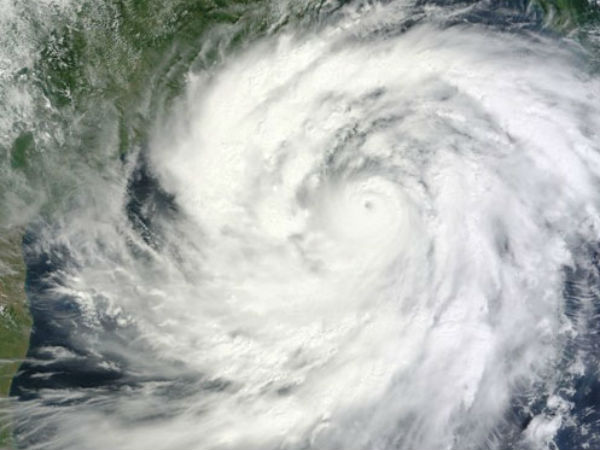 প্রলয় আসলে কী করবেন, কী না করবেন প্রলয় আসলে কী করবেন, কী না করবেন