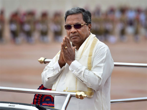 ভুল শোধরালেন নরেন্দ্রই