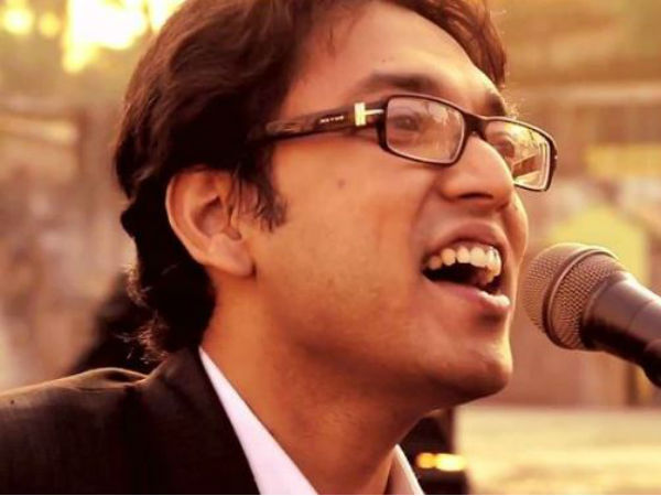 উমা ছবির এই নতুন গানের নেপথ্যে রয়েছে অনুপমের প্রেম কাহিনি! জানুন বিস্তারিত উমা ছবির এই নতুন গানের নেপথ্যে রয়েছে অনুপমের প্রেম কাহিনি! জানুন বিস্তারিত