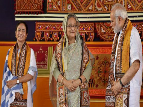 দেশে ভারতীয় বিনিয়োগ স্বাগত! কলকাতায় আর যা বললেন শেখ হাসিনা দেশে ভারতীয় বিনিয়োগ স্বাগত! কলকাতায় আর যা বললেন শেখ হাসিনা