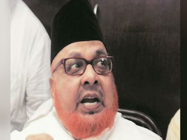 তৃণমূলের সংখ্যালঘু ভোটব্যাঙ্ক কাড়াই লক্ষ্য! জানেন, কার দিকে হাত বাড়িয়েছে বিজেপি তৃণমূলের সংখ্যালঘু ভোটব্যাঙ্ক কাড়াই লক্ষ্য! জানেন, কার দিকে হাত বাড়িয়েছে বিজেপি