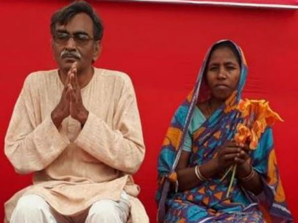 হুমকিতে মমতার দলের মিছিলে গিয়েও প্রার্থী ফিরলেন সিপিএম-এই হুমকিতে মমতার দলের মিছিলে গিয়েও প্রার্থী ফিরলেন সিপিএম-এই