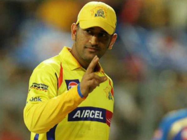 আবারও ক্রিকেটে ধোনি