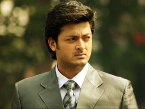 আবার চৈতন্যদেবের ভূমিকায় স্ক্রিনে আসছেন যীশু! জানুন বিস্তারিত আবার চৈতন্যদেবের ভূমিকায় স্ক্রিনে আসছেন যীশু! জানুন বিস্তারিত