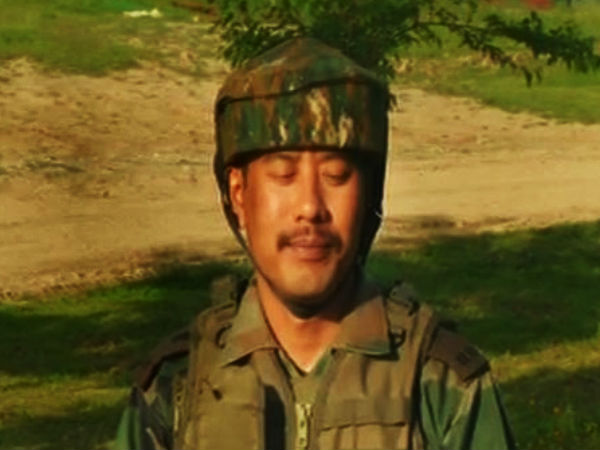 মেজর গগৈ ছিলেন ফেসবুক বন্ধু, জানালেন কাশ্মীরি তরুণী মেজর গগৈ ছিলেন ফেসবুক বন্ধু, জানালেন কাশ্মীরি তরুণী