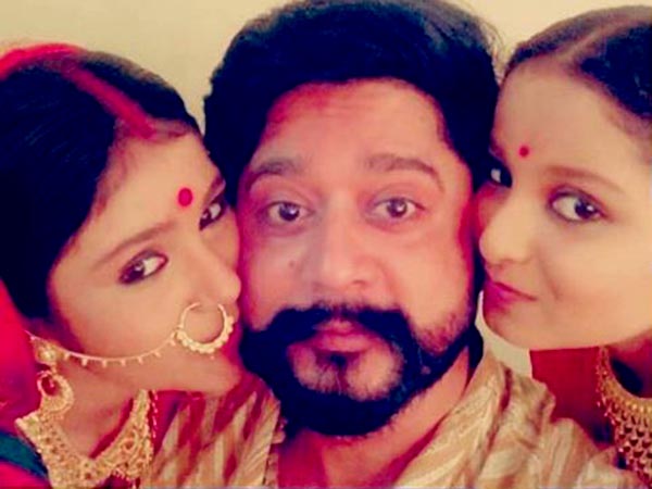 রাজচন্দ্র নূরকে এমন রূপে দেখেছেন! রানি রাসমণি সিরিয়ালের সেট-এর মজাদার ছবি দেখুন রাজচন্দ্র নূরকে এমন রূপে দেখেছেন! রানি রাসমণি সিরিয়ালের সেট-এর মজাদার ছবি দেখুন