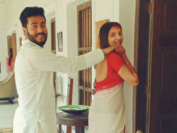 বিয়ের পরদিন সকালে শুভশ্রীকে টুইটে কী বার্তা দিলেন রাজ! দেখে নিন বিয়ের পরদিন সকালে শুভশ্রীকে টুইটে কী বার্তা দিলেন রাজ! দেখে নিন