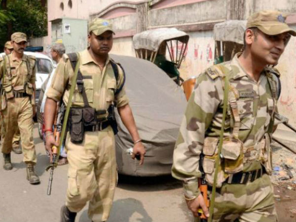 পঞ্চায়েত নির্বাচনে ১৮ শতাংশ বুথ স্পর্শকাতর,ভিন রাজ্য থেকে ঢুকছে নিরাপত্তা বাহিনী,জানুন বিস্তারিত পঞ্চায়েত নির্বাচনে ১৮ শতাংশ বুথ স্পর্শকাতর,ভিন রাজ্য থেকে ঢুকছে নিরাপত্তা বাহিনী,জানুন বিস্তারিত