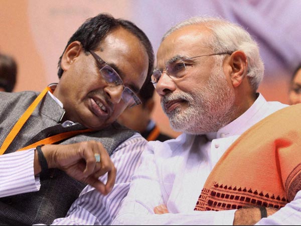 ১৫ বছর পরে মধ্যপ্রদেশের ঘটি উল্টে যেতে পারে বিজেপির ১৫ বছর পরে মধ্যপ্রদেশের ঘটি উল্টে যেতে পারে বিজেপির