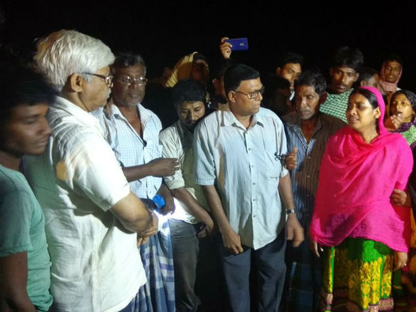 অগ্নিগর্ভ ভাঙড়ে আন্দোলনকারীদের পাশে সুজন, নিহত হাফিজুলের পরিবারকে আশ্বাস অগ্নিগর্ভ ভাঙড়ে আন্দোলনকারীদের পাশে সুজন, নিহত হাফিজুলের পরিবারকে আশ্বাস