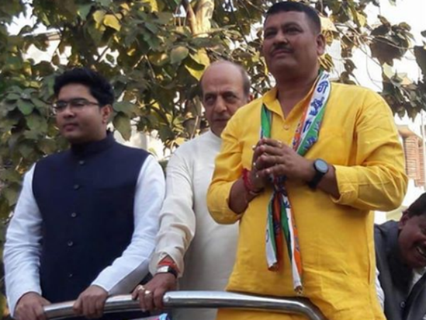 তৃণমূল বিধায়ককে খুনের হুমকি, মাওবাদীদের নামে চিঠিতে আতঙ্ক ছড়াল নোয়াপাড়ায় তৃণমূল বিধায়ককে খুনের হুমকি, মাওবাদীদের নামে চিঠিতে আতঙ্ক ছড়াল নোয়াপাড়ায়