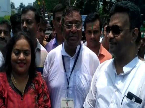 মহেশতলায় উপনির্বাচন! ২ বছরে ভোট বৃদ্ধিতে মমতার দলকে পিছনে ফেলল মোদীর দল মহেশতলায় উপনির্বাচন! ২ বছরে ভোট বৃদ্ধিতে মমতার দলকে পিছনে ফেলল মোদীর দল