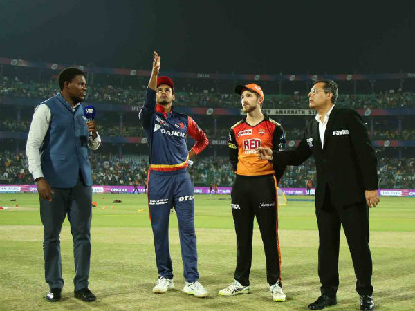 টসে জিতে ব্যাটিংয়ের সিদ্ধান্ত দিল্লি ডেয়ারডেভিলসের, চমক দুই দলের প্রথম একাদশে টসে জিতে ব্যাটিংয়ের সিদ্ধান্ত দিল্লি ডেয়ারডেভিলসের, চমক দুই দলের প্রথম একাদশে