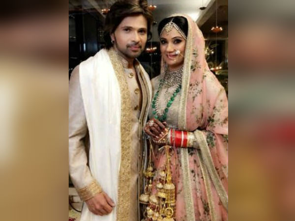 সন্তান স্বয়মকে সঙ্গে নিয়ে ঘরোয়া অনুষ্ঠানে গাঁটছড়া বাঁধলেন হিমেশ, দেখুন ছবি সন্তান স্বয়মকে সঙ্গে নিয়ে ঘরোয়া অনুষ্ঠানে গাঁটছড়া বাঁধলেন হিমেশ, দেখুন ছবি