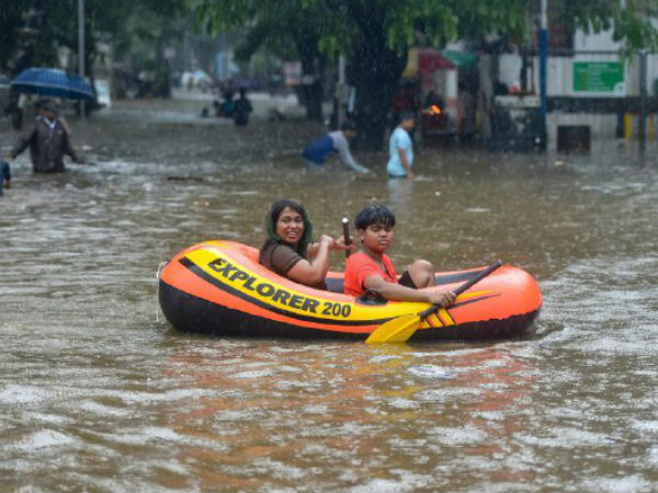 বিদ্যুতপৃষ্ঠ হয়ে মৃত্যু