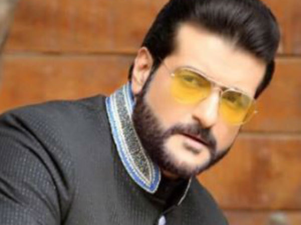 চুলের মুটি ধরে গার্লফ্রেন্ডকে বেধড়ক মার বলিউড অভিনেতার! নৃশংস ঘটনার বিস্তারিত জানুন চুলের মুটি ধরে গার্লফ্রেন্ডকে বেধড়ক মার বলিউড অভিনেতার! নৃশংস ঘটনার বিস্তারিত জানুন