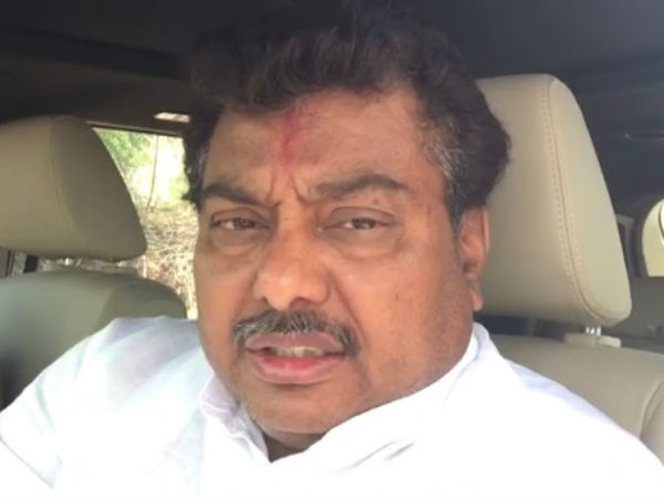 কর্ণাটকে মন্ত্রিসভায় জায়গা না পাওয়ায় বিদ্রোহ কর্ণাটকে মন্ত্রিসভায় জায়গা না পাওয়ায় বিদ্রোহ